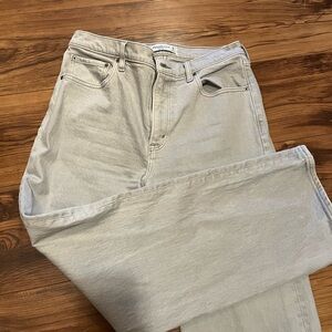 Abercrombie & Fitch High Rise 90s relaxed Jean